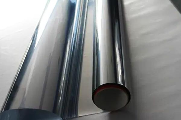 金屬表面的薄膜用激光可以切割嗎？不會(huì)燒糊嗎？(圖1)