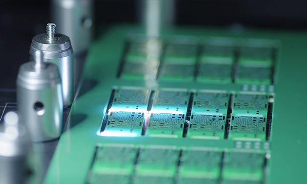 使用紫外激光切割機的功率真的越大越好嗎？(圖1)